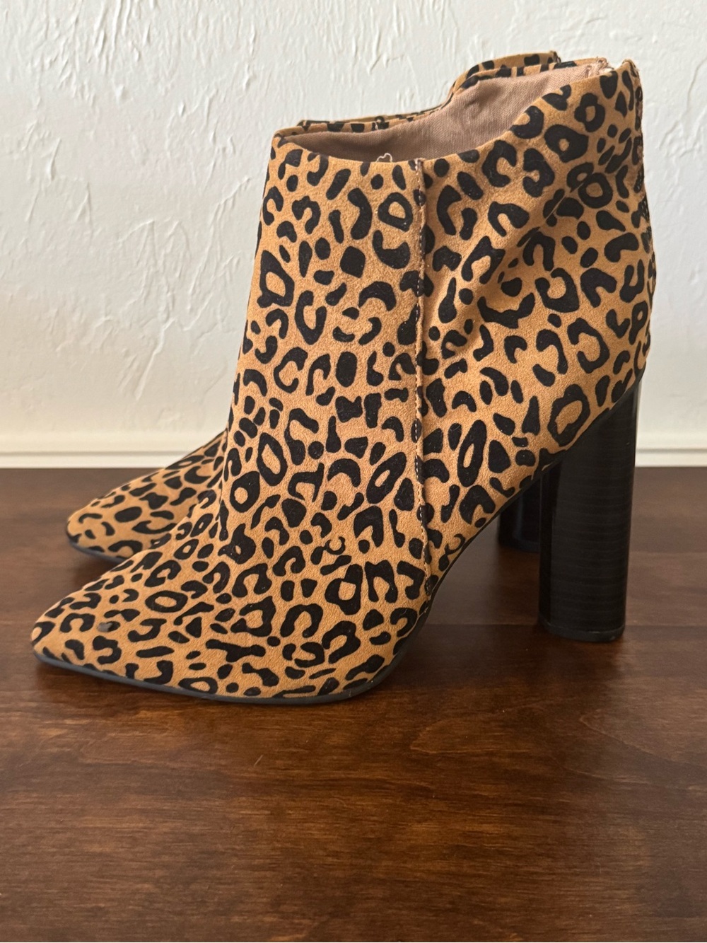 Leopard Print Ankle Bootie - Tan/Black size 10